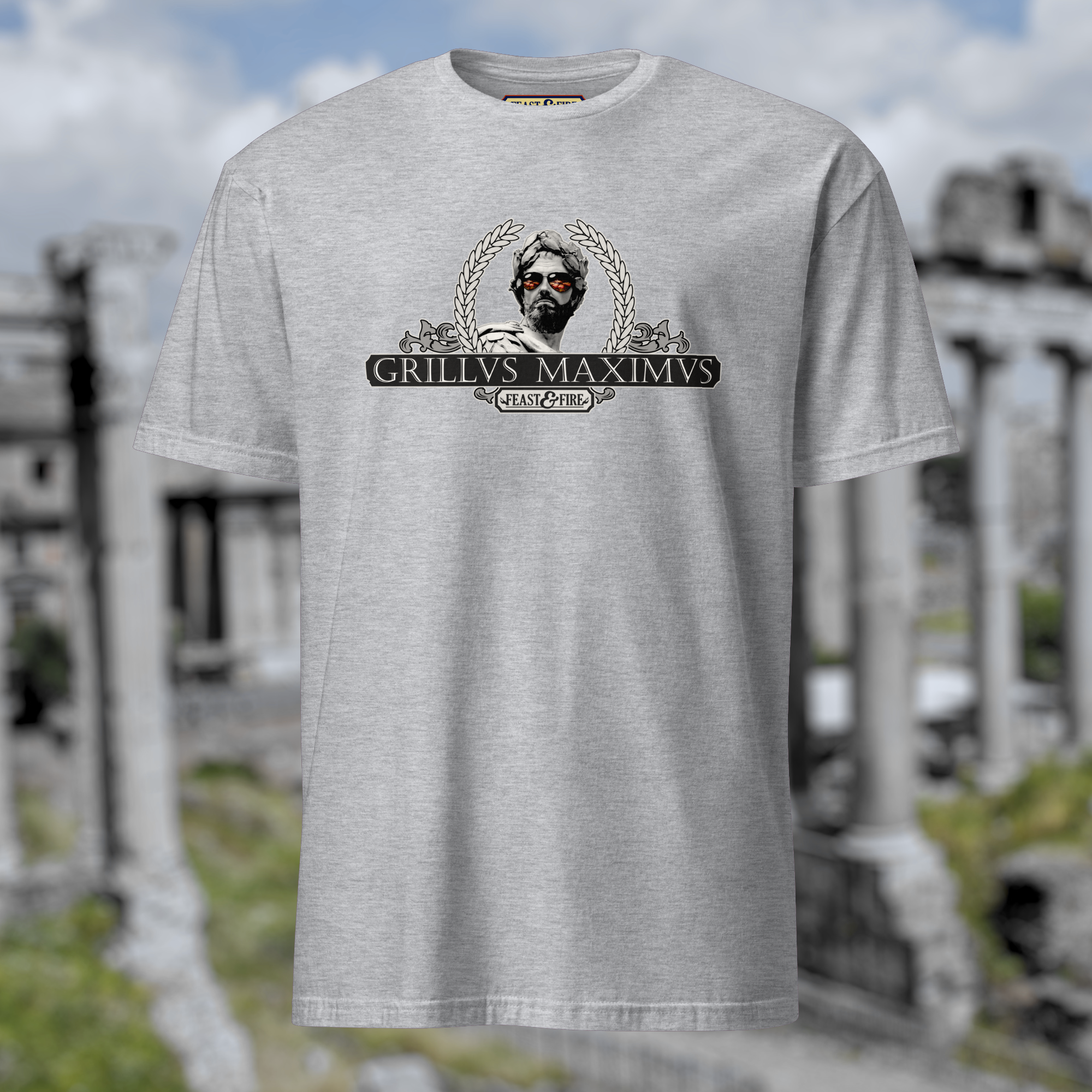 T-Shirt - GRILLVS MAXIMVS BANNER & SCROLLS